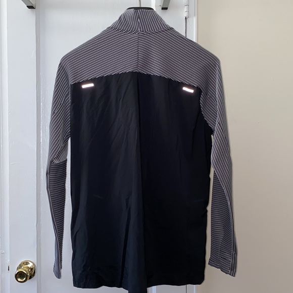 Nike Dri-Fit Jacket - Picture 2 of 5